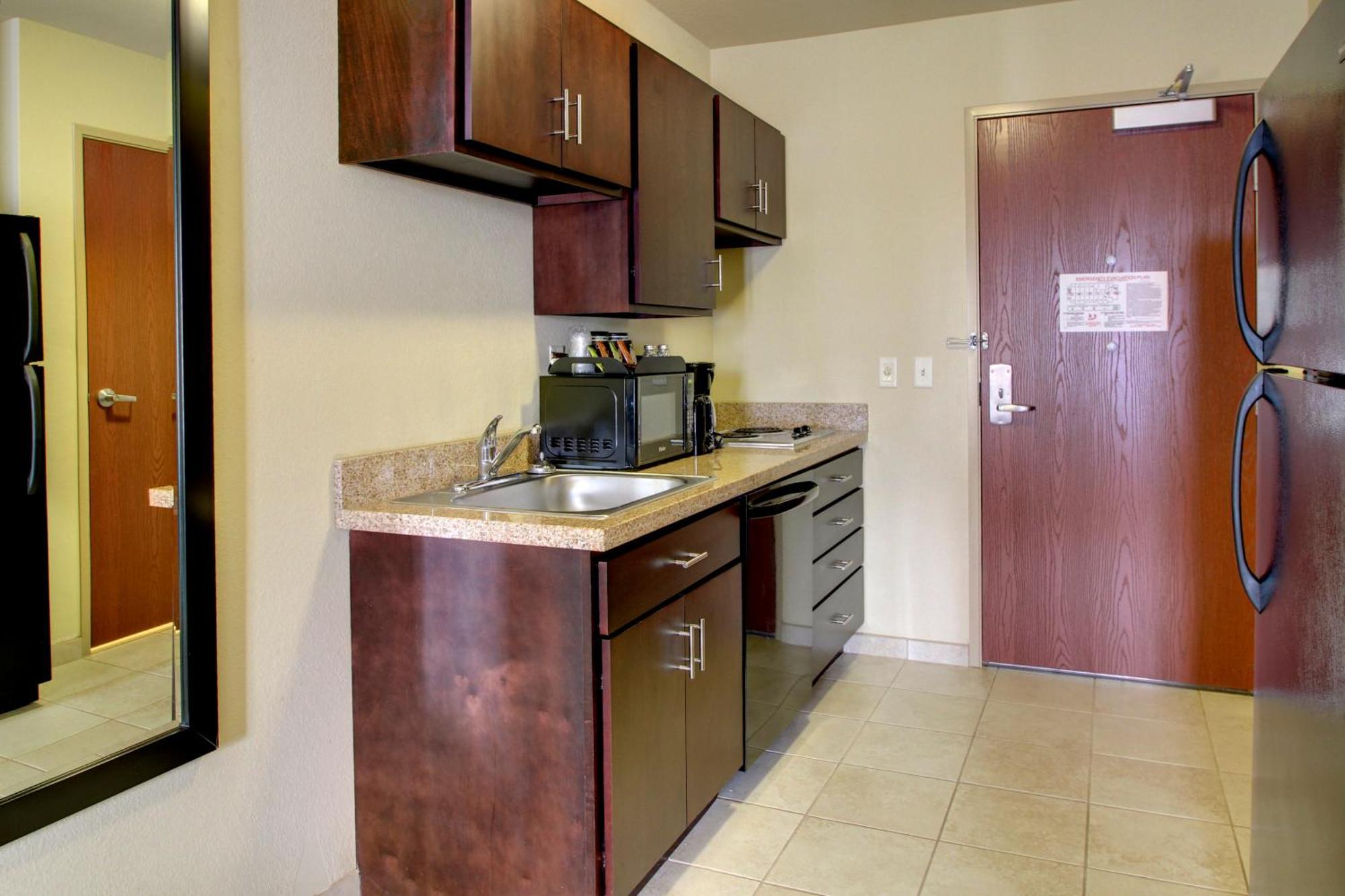 Cobblestone Hotel & Suites - Beulah Kamer foto